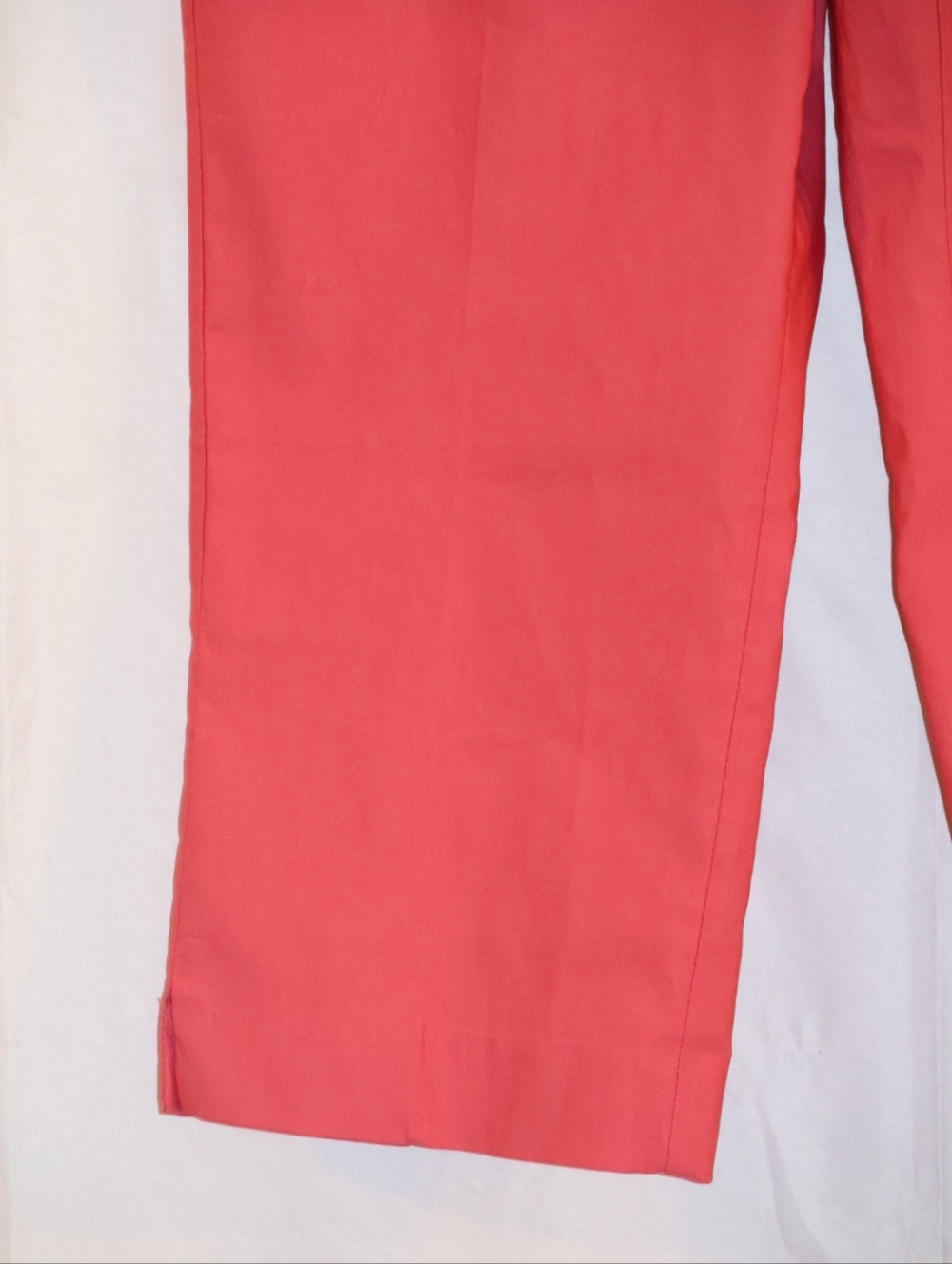 Lane Bryant 4-Season Mid-Rise Slim Capri Pants-Coral. NWT. - Picture 3 of 12